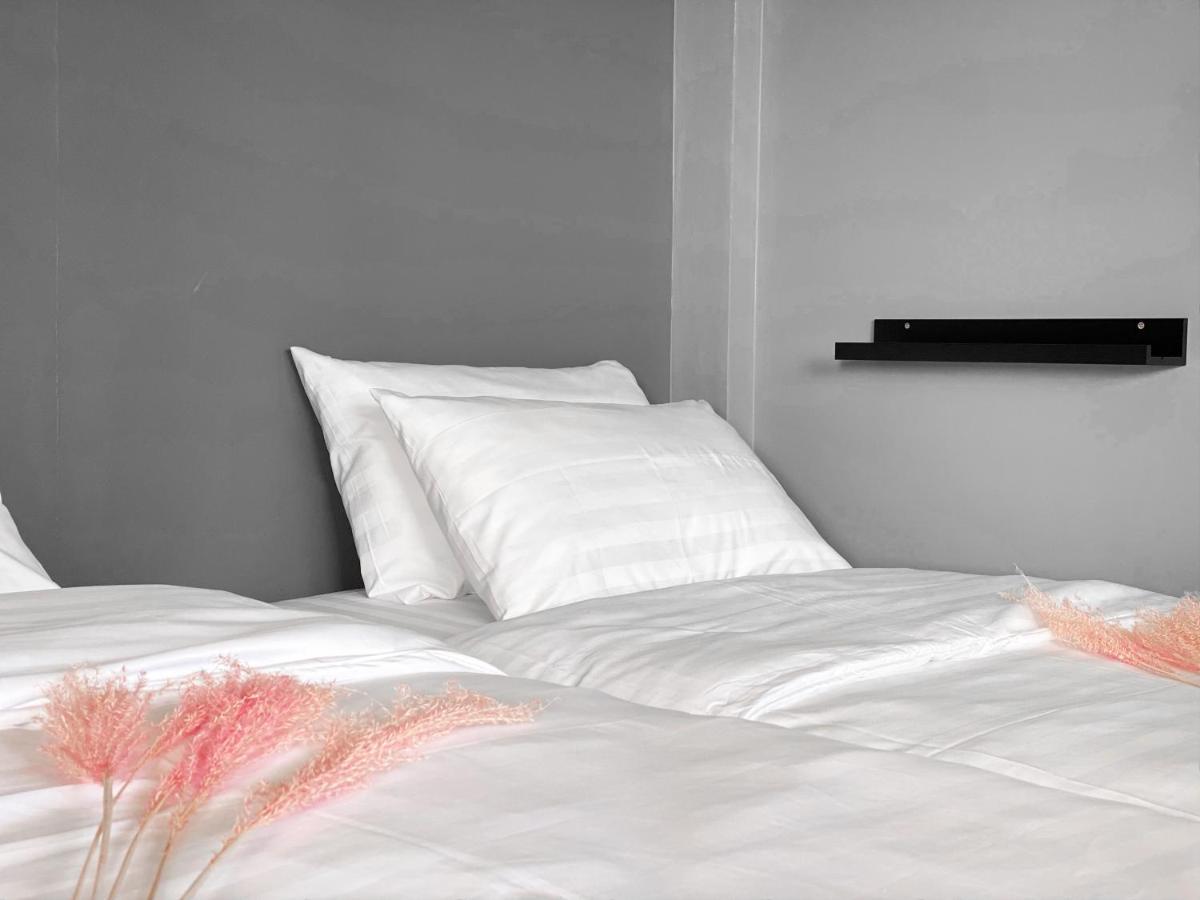 Varietyd-Dayhostel Huahin Bagian luar foto