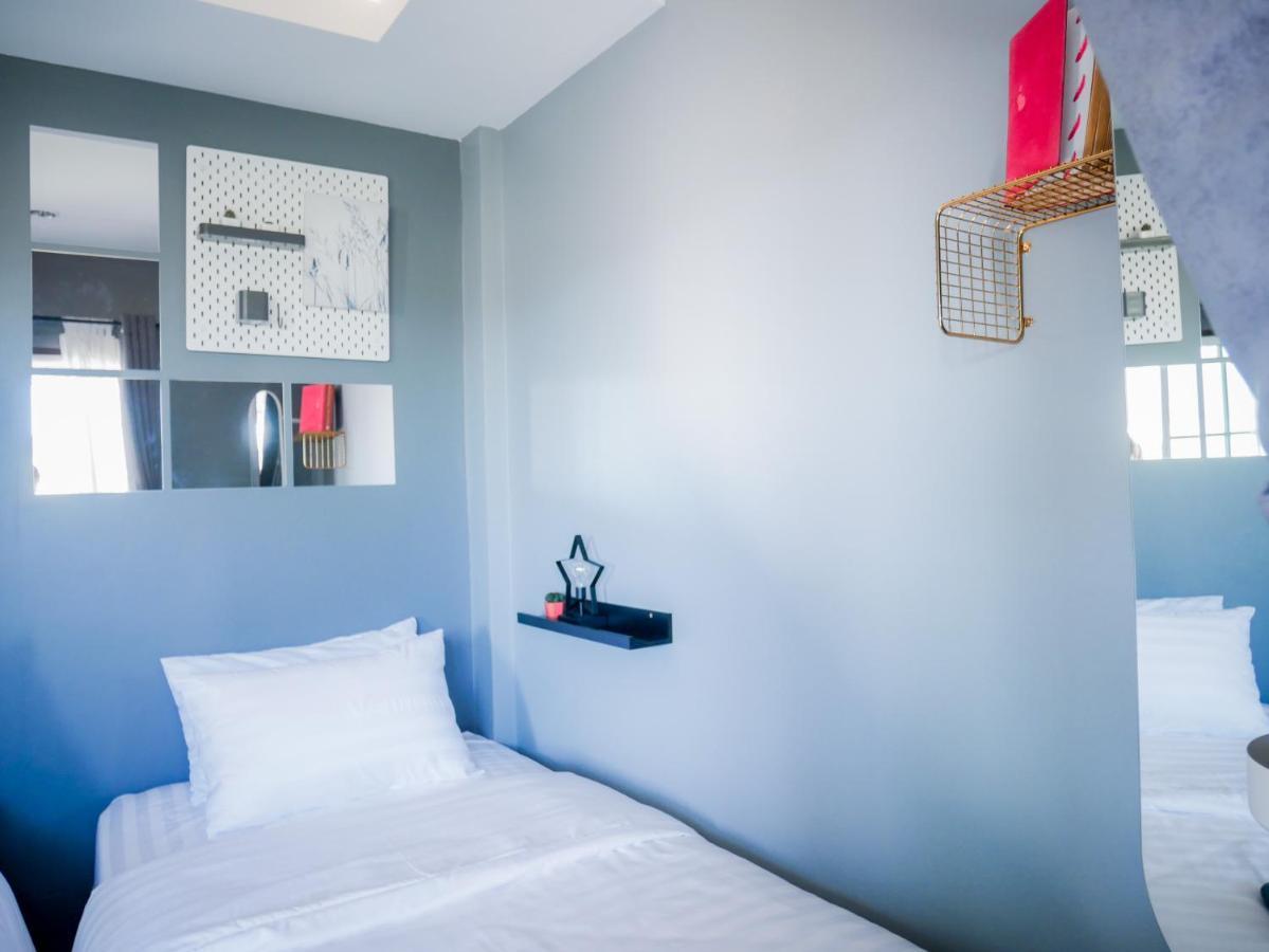 Varietyd-Dayhostel Huahin Bagian luar foto
