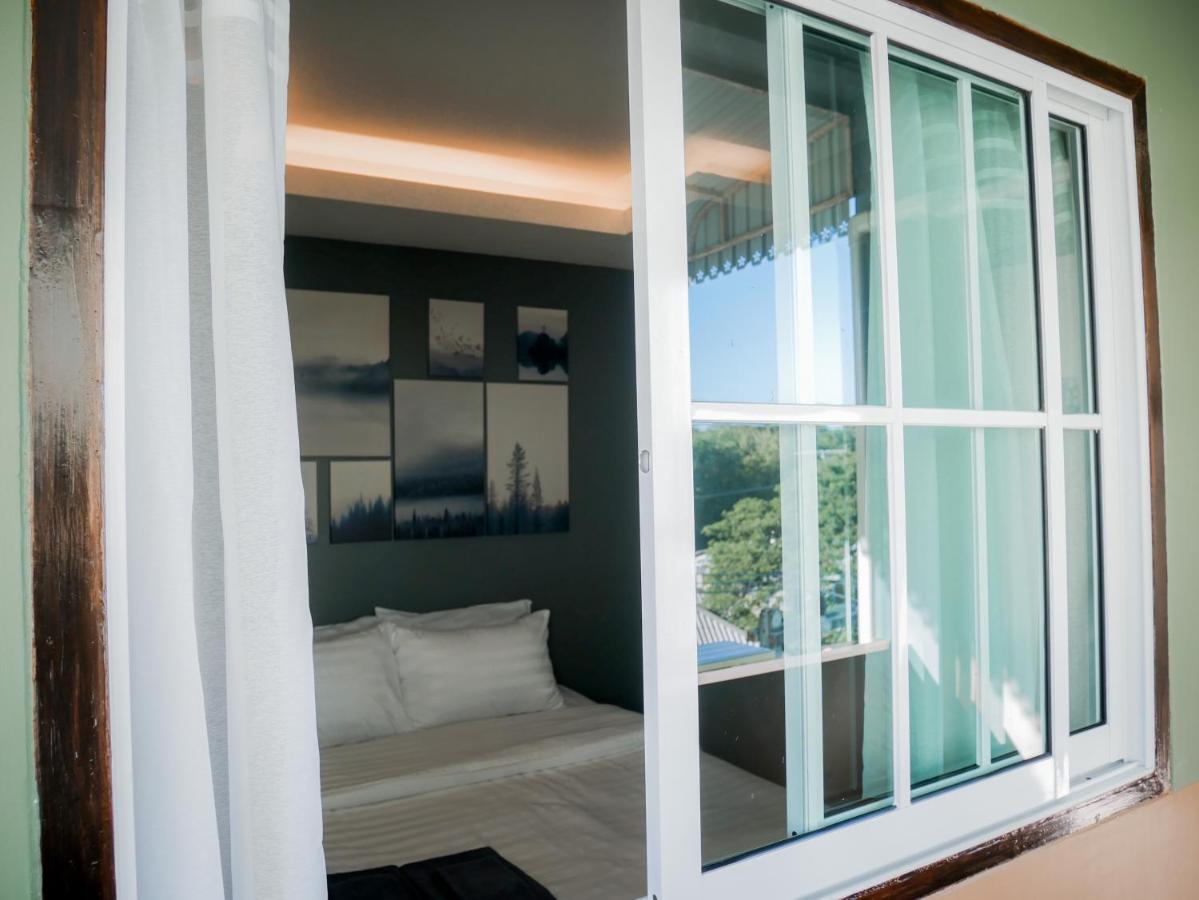 Varietyd-Dayhostel Huahin Bagian luar foto