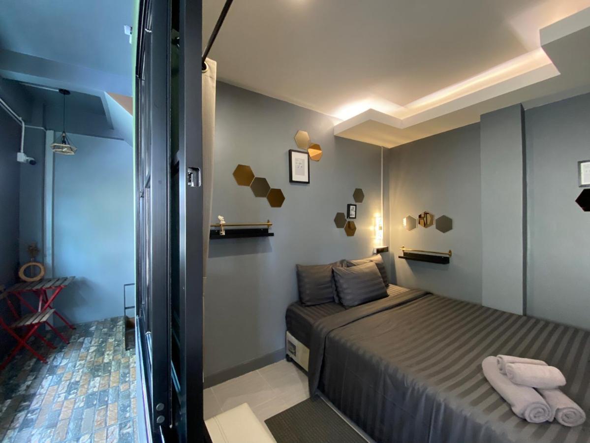 Varietyd-Dayhostel Huahin Bagian luar foto