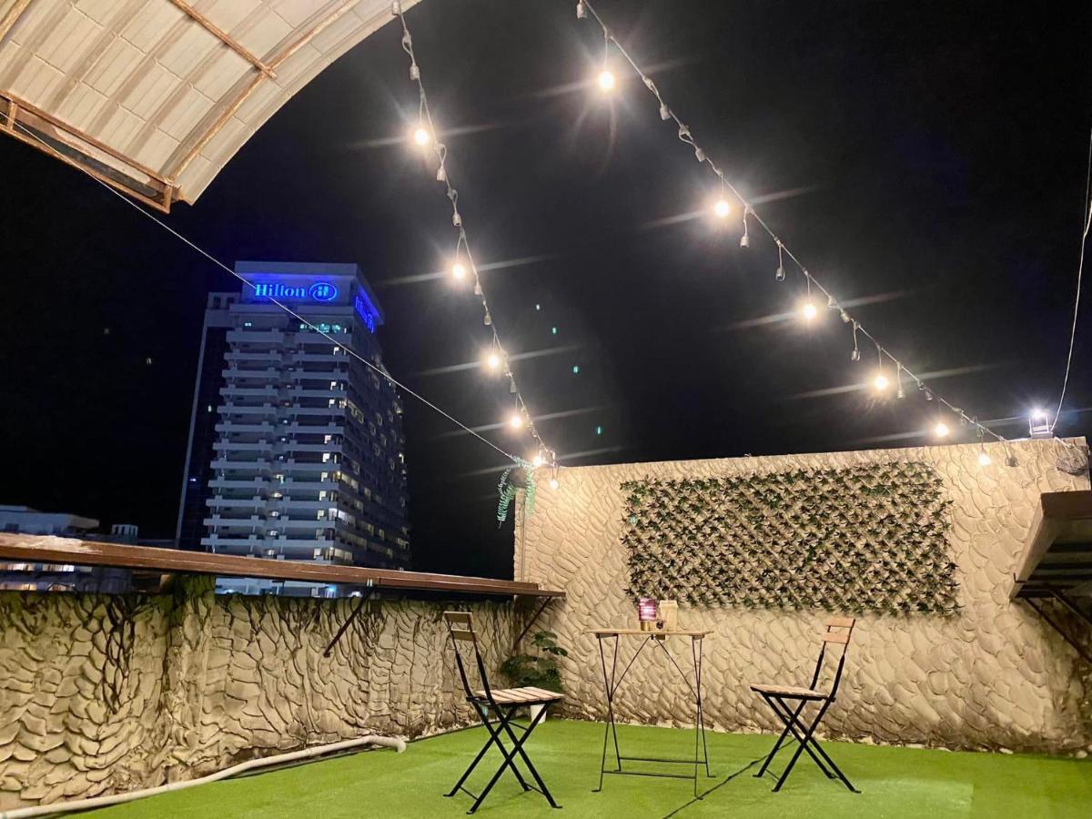 Varietyd-Dayhostel Huahin Bagian luar foto