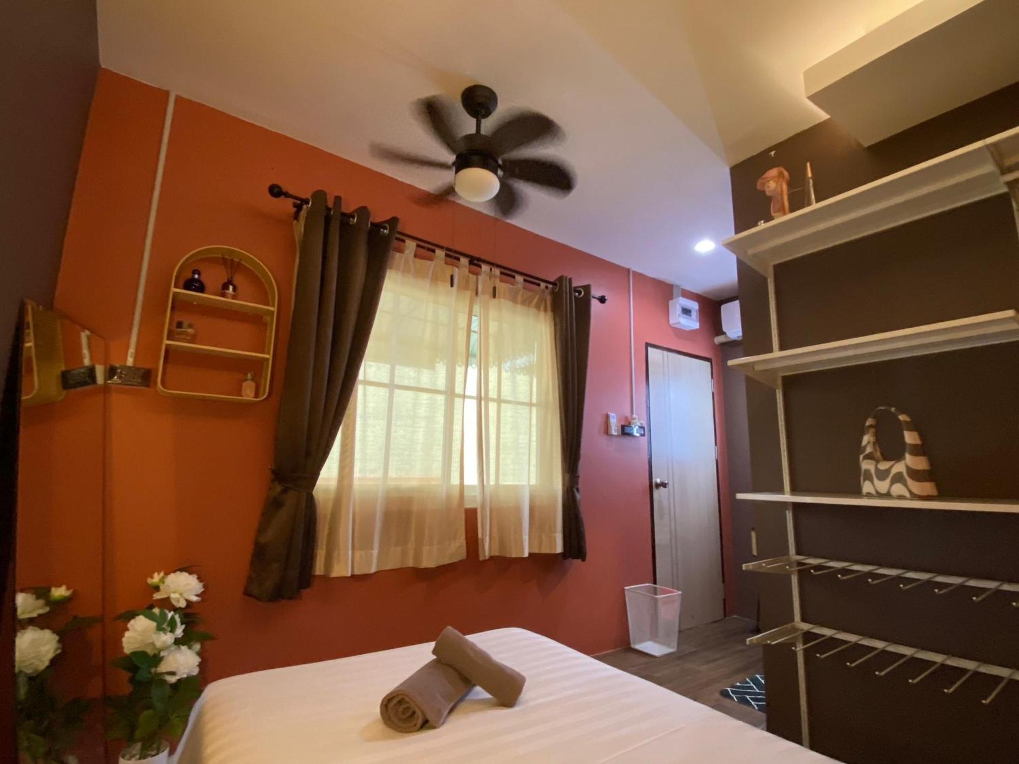 Varietyd-Dayhostel Huahin Bagian luar foto