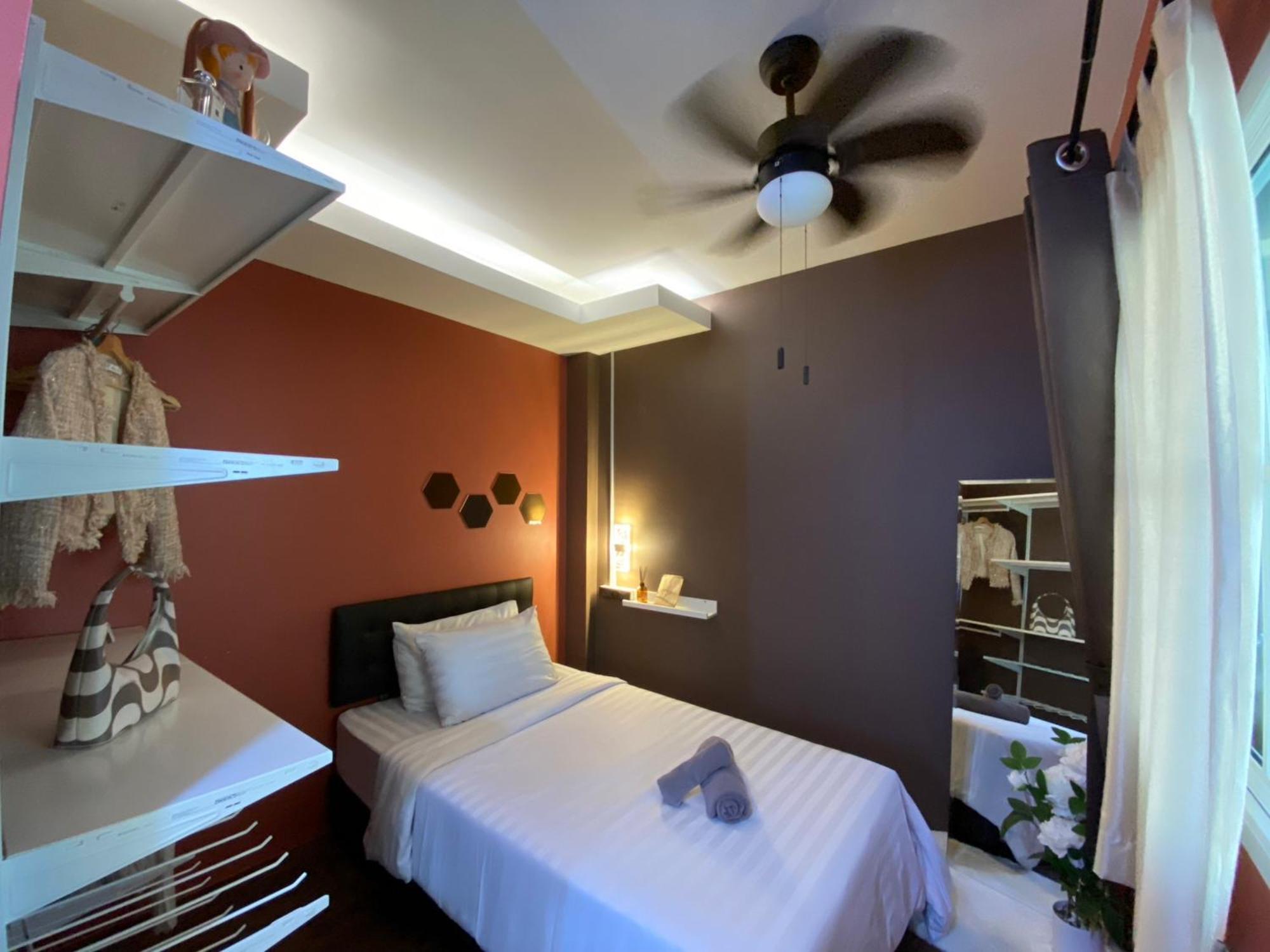 Varietyd-Dayhostel Huahin Bagian luar foto